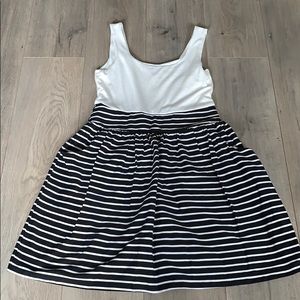 2/$25 Necessary Objects Large Dress with pockets